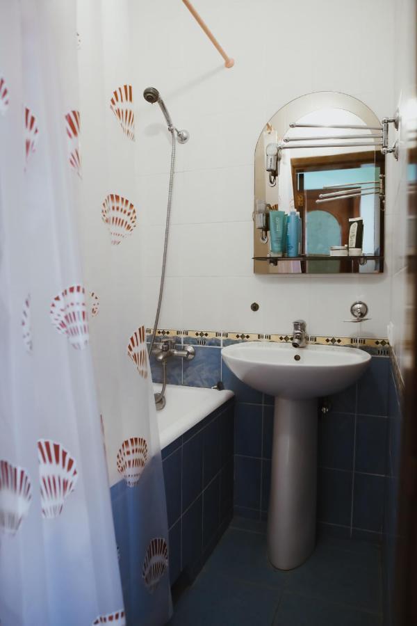 Uneed Rooms 1 - Palace "Ukraine" Kiev Buitenkant foto